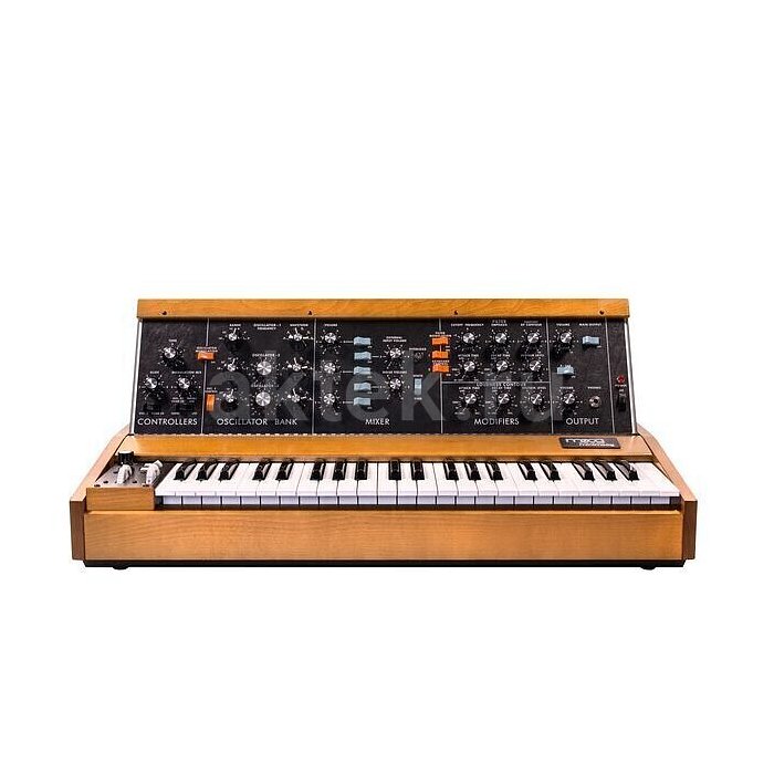 Синтезатор Moog Minimoog Model D
