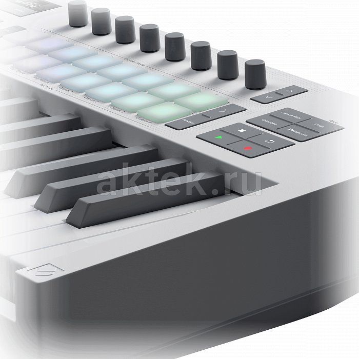 MIDI клавиатура NOVATION Launchkey 49 MK4 White 2