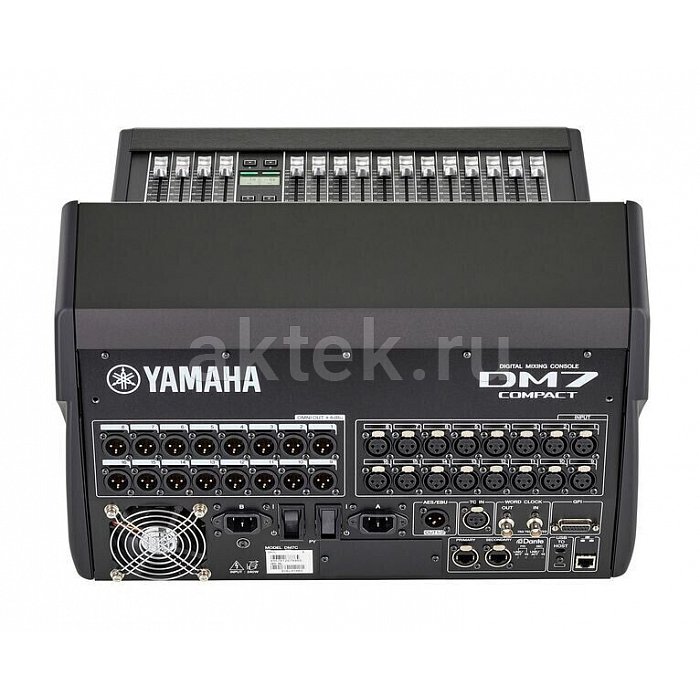 Цифровой микшер Yamaha DM7C Digital Mixing Console 5