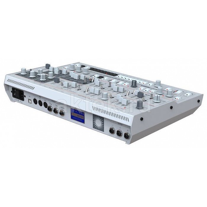 Синтезатор UDO Audio Super 6 Desktop white 6