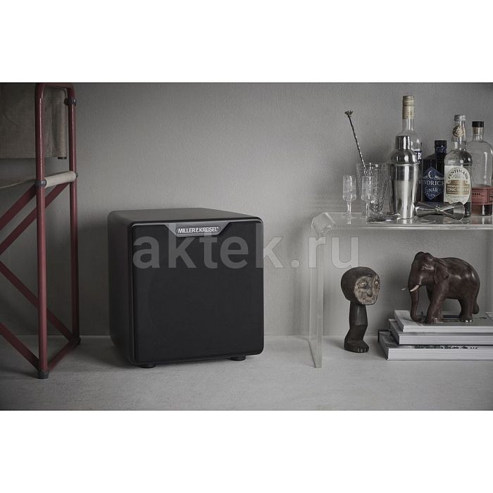 M&K Sound V10+ Black Satin/Black Cloth активный сабвуфер 10″ 300/600Вт 6
