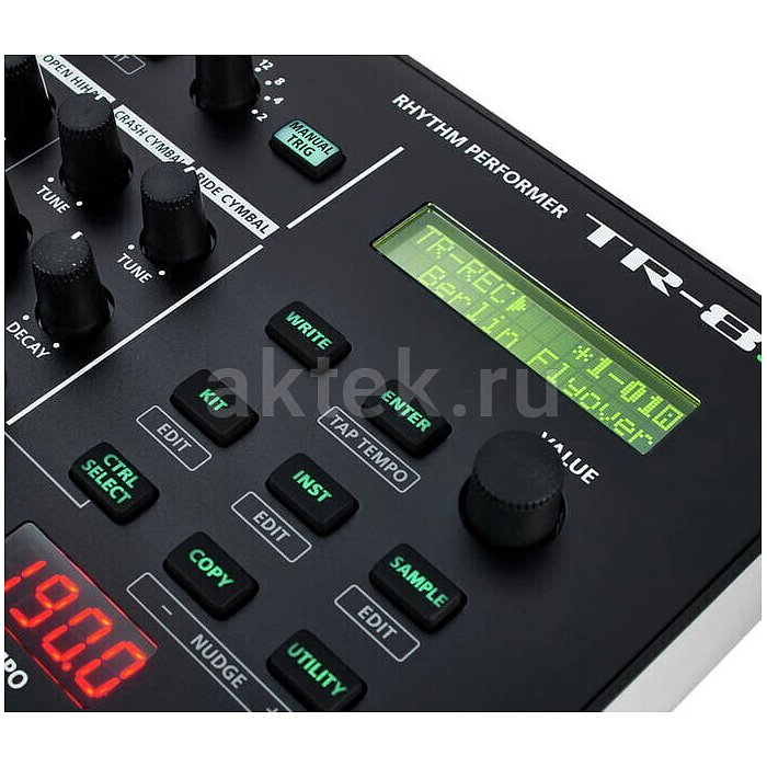 Драм-машина Roland TR-8S 8