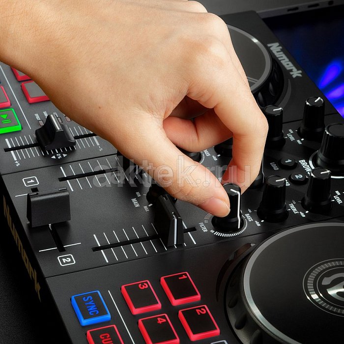 DJ-контроллер NUMARK PARTYMIX II 4