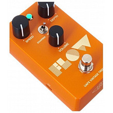 Педаль эффектов тремоло Universal Audio UAFX Flow Vintage Tremolo 2