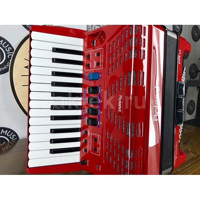 Цифровой аккордеон Roland FR-1X RD 11