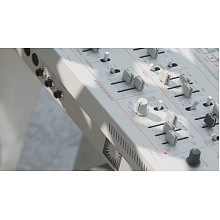 Синтезатор UDO Audio Super 6 Desktop white 2