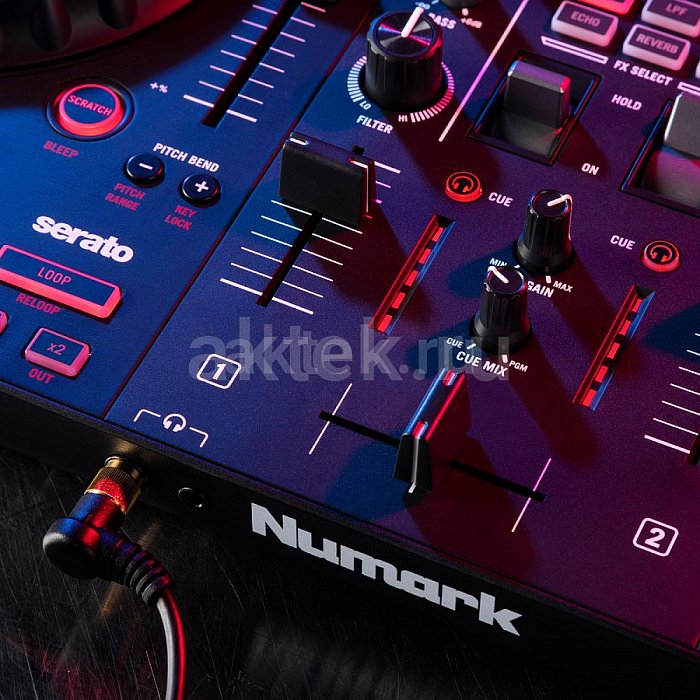 DJ-контроллер для Serato NUMARK Mixtrack Pro FX 3