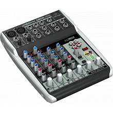 Микшерный пульт Behringer Xenyx Q802USB 2