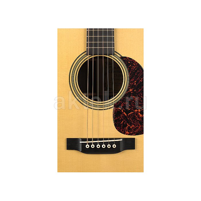 Акустическая гитара Martin D28MARQUIS 2