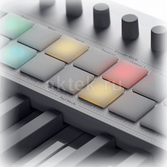 MIDI клавиатура NOVATION Launchkey 49 MK4 White 3