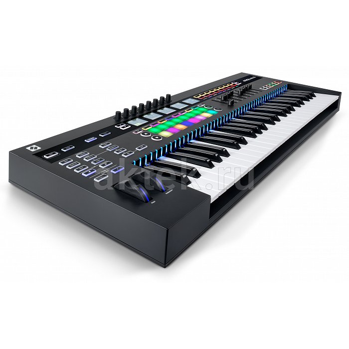 MIDI-клавиатура NOVATION 49 SL MK III 2