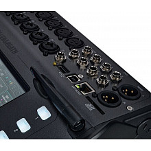 Цифровой микшер Allen & Heath CQ18T 3