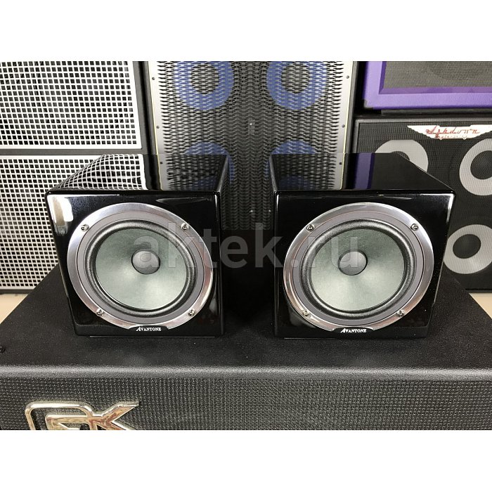 Студийный монитор Avantone Pro MixCube Active Monitor Pair Black 4