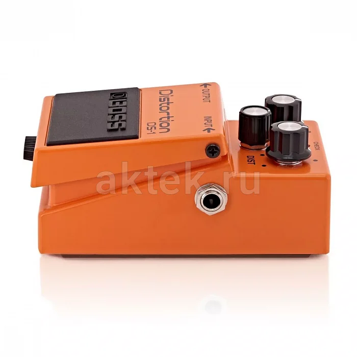 Boss DS-1 Distortion педаль гитарного дисторшна, 3 регулятора, бустер 3