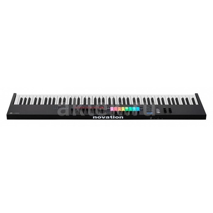 MIDI клавиатура NOVATION Launchkey 88 MK3 11