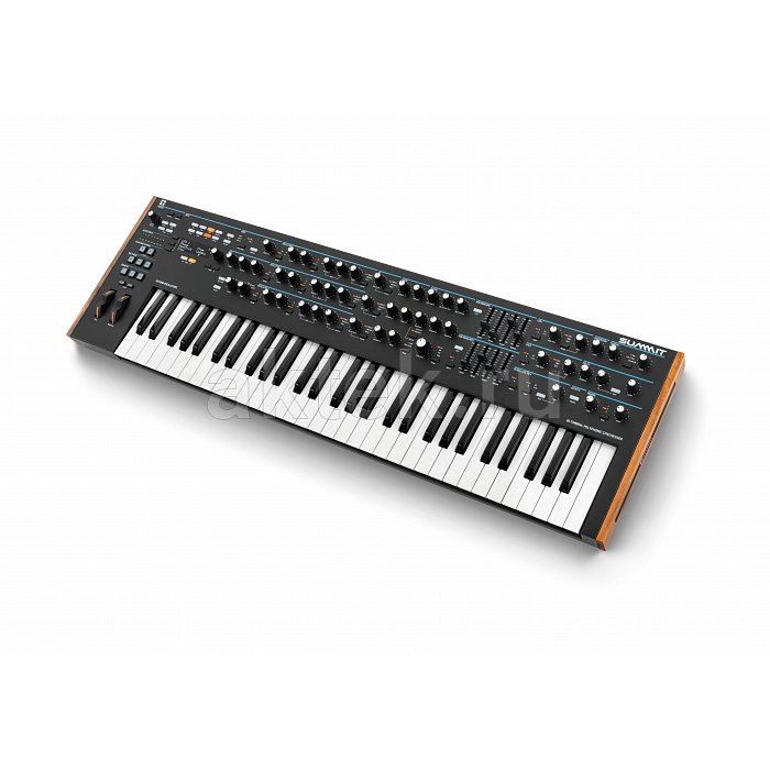 Синтезатор Novation Summit