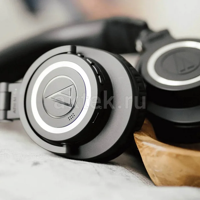 Студийные наушники Audio-Technica ATH-M50XBT2 9