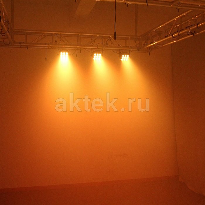 Прожектор PAR XLine Light LED PAR 0906 6