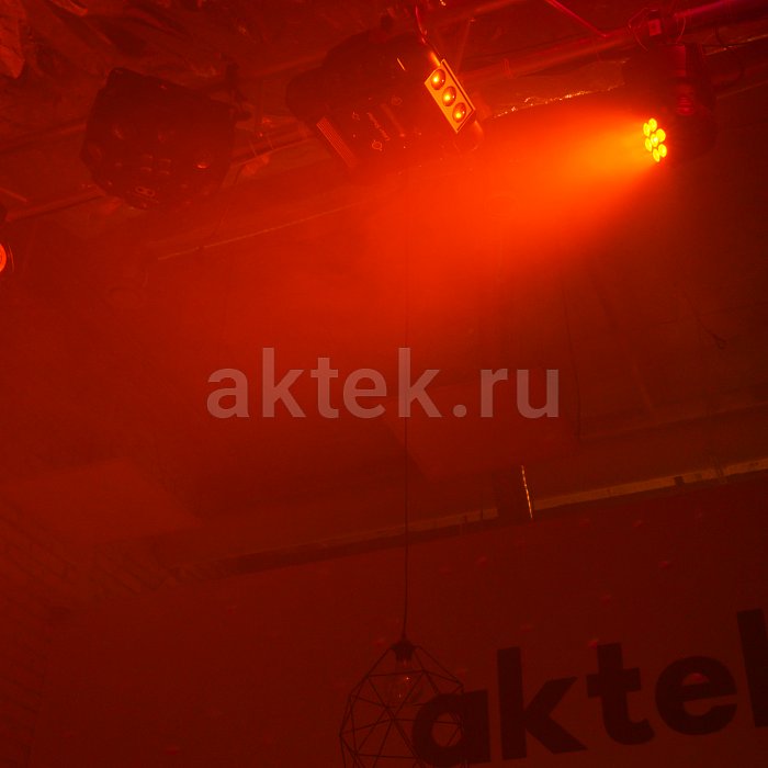 Вращающаяся голова SkyDisco MH LED 4