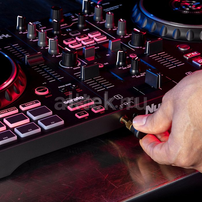 DJ-контроллер для Serato NUMARK Mixtrack Pro FX 4