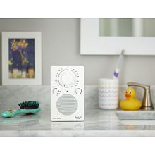 Tivoli PAL BT White портативный Bluetooth-радиоприёмник с аккумулятором 2 Tivoli PAL BT White портативный Bluetooth-радиоприёмник с аккумулятором 2