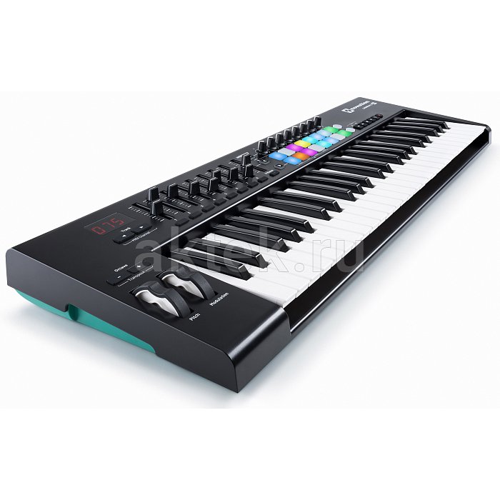 MIDI клавиатура NOVATION Launchkey 49 MK2 2