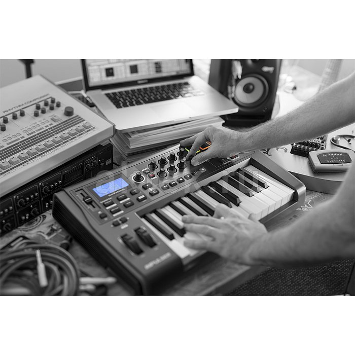 MIDI-клавиатура NOVATION Impulse 25 3