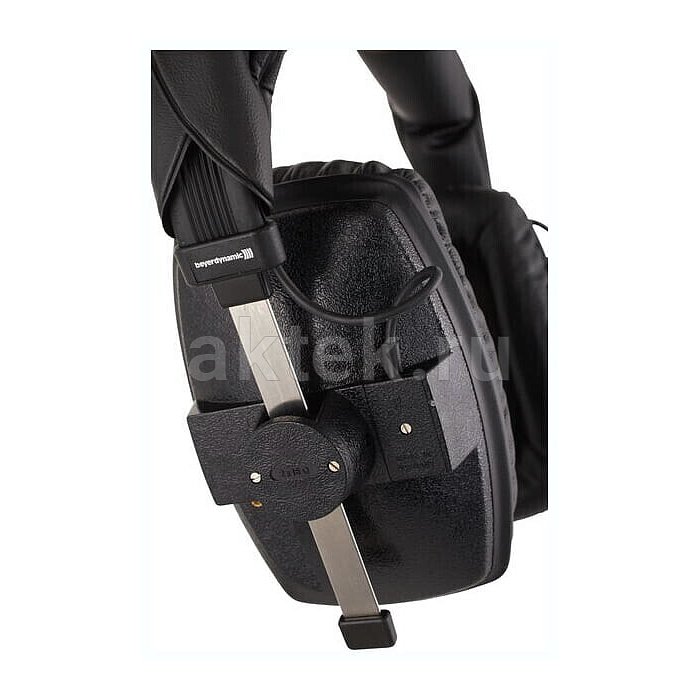 Студийные наушники Beyerdynamic DT 100 3