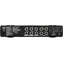 Предусилитель для наушников Behringer AMP800 3