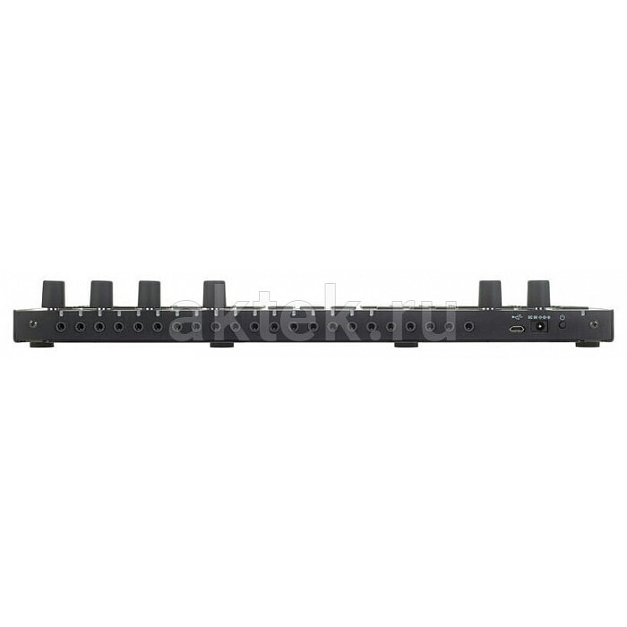 Аппаратный секвенсор KORG SQ-64 6