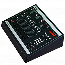 Перкусионный семплер Rossum SP-1200 2