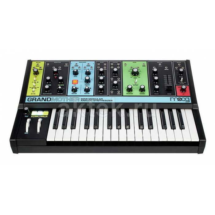 Синтезатор Moog Grandmother 2