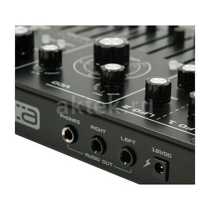 Аналоговый синтезатор Dreadbox Artemis 5