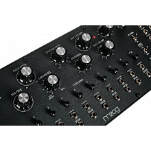Аналоговый спектральный процессор Moog Spectravox 2 Аналоговый спектральный процессор Moog Spectravox 2