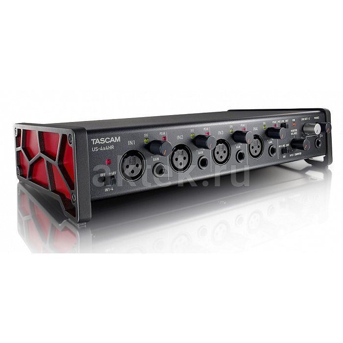 Tascam US-4x4HR аудио/MIDI интерфейс (4 входа