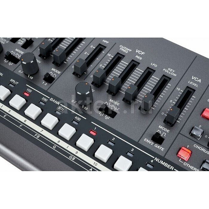 Синтезатор Roland JX-08 5