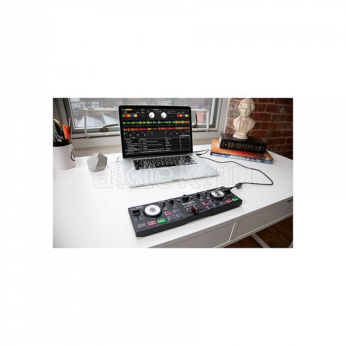 Cверхпортативный DJ-контроллер NUMARK DJ2GO2 TOUCH 2