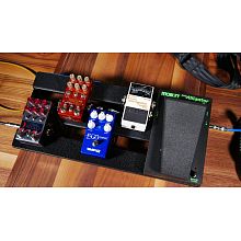 Ultimate Support UPD-209-B компактный и легкий педалборд из алюминия 2