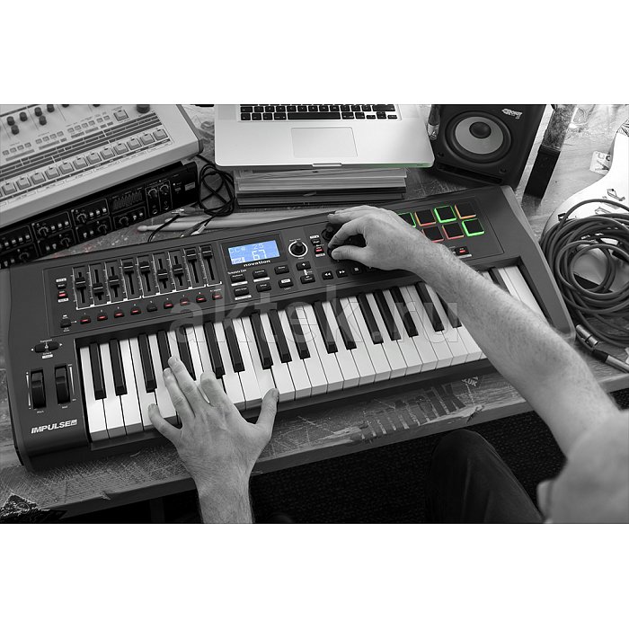 MIDI клавиатура NOVATION Impulse 49 4