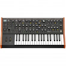 Синтезатор Moog Subsequent 37