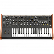 Синтезатор Moog Subsequent 37