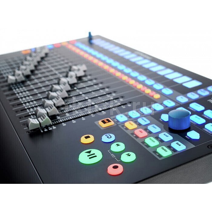 DAW-контроллер PreSonus FaderPort 16 10
