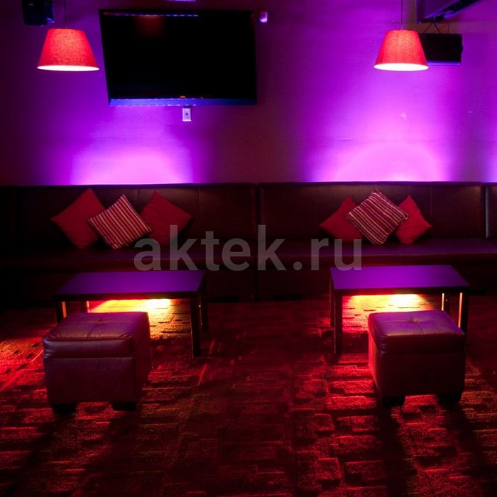 Светодиодная RGB панель ADJ Ultra Bar 6 2