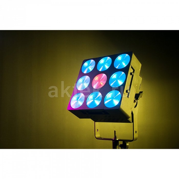 Светодиодная RGB панель American DJ Dotz Brick 3,3 4