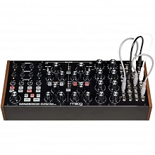 Синтезатор Moog Subharmonicon 2