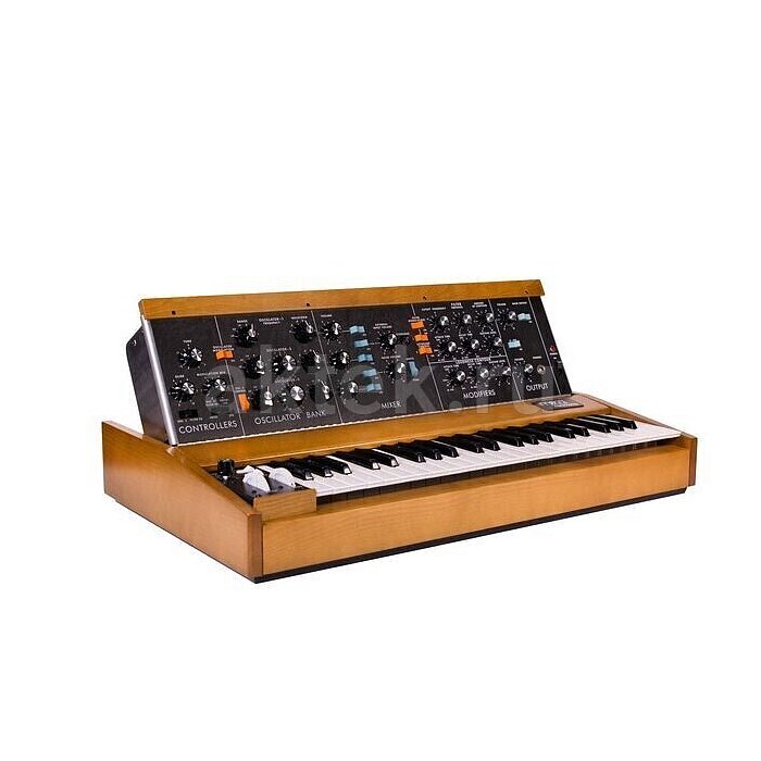 Синтезатор Moog Minimoog Model D 3