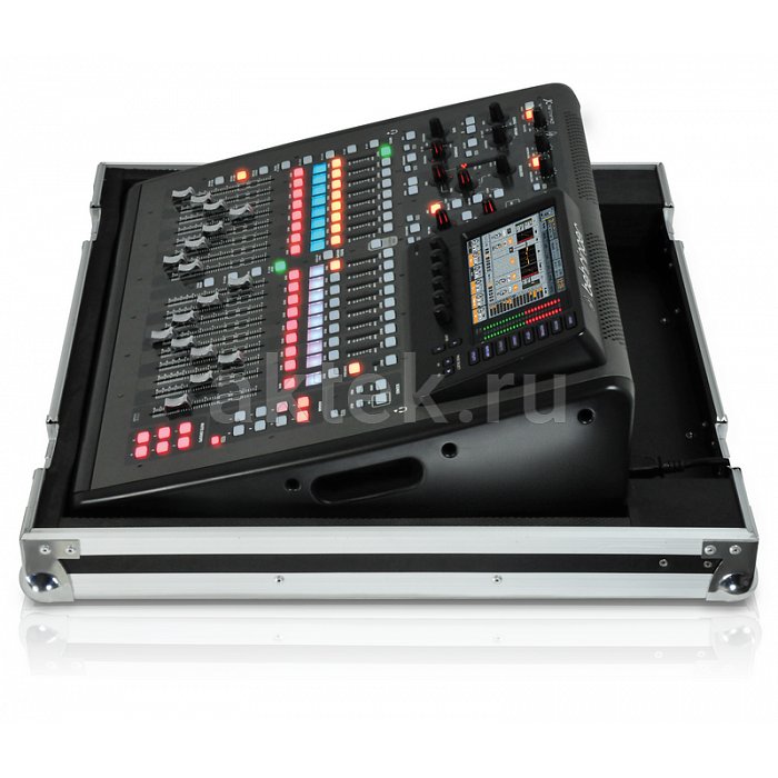 Цифровой микшер Behringer X32 COMPACT-TP 4