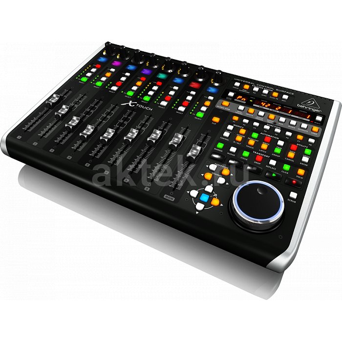 Универсальный контроллер Behringer X-TOUCH 3