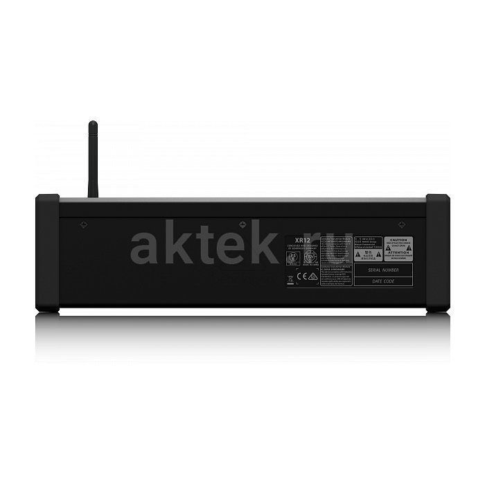 Цифровой микшер Behringer XR12 3