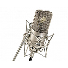 Студийный ламповый микрофон Neumann M 149 tube 2 Студийный ламповый микрофон Neumann M 149 tube 2